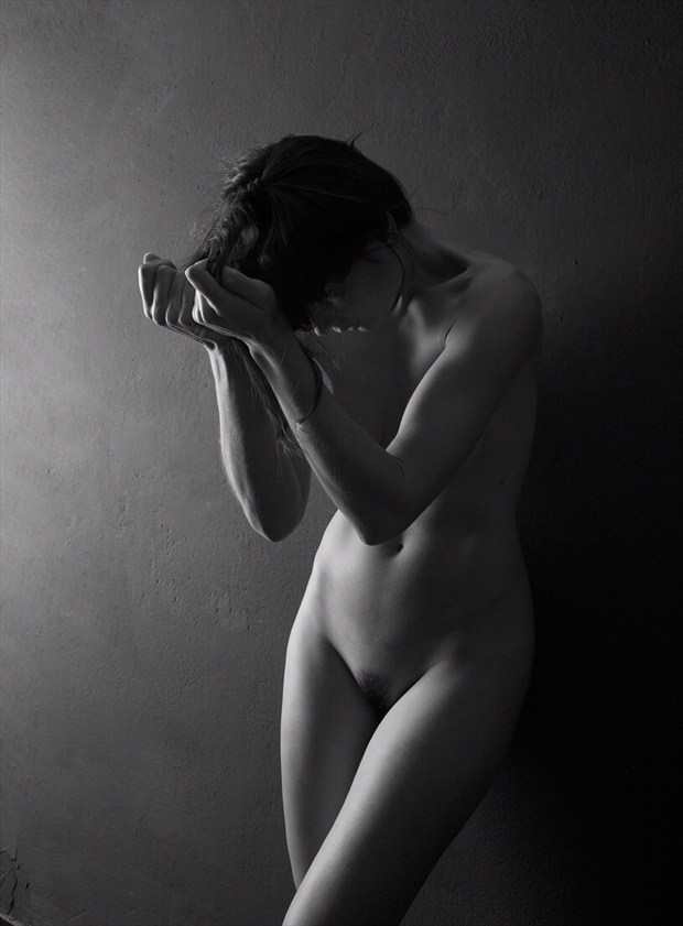 Artistic Nude Photo by Model Elyyy