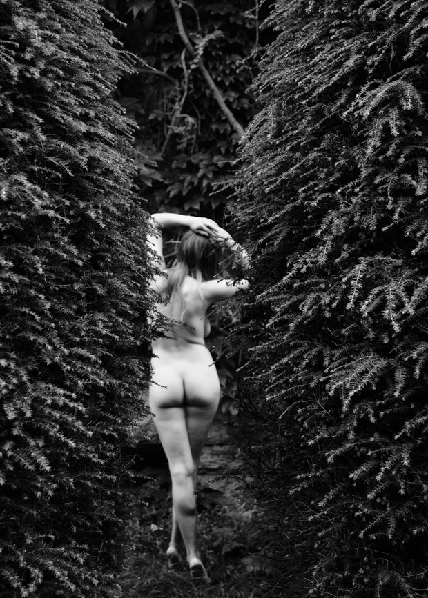 Artistic Nude Photo by Model Ursa Minor