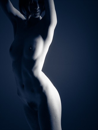 Artistic Nude Photo by Model Yume Look
