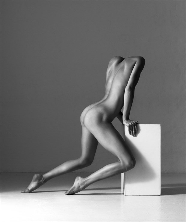 Artistic Nude Photo by Model denisastrakova