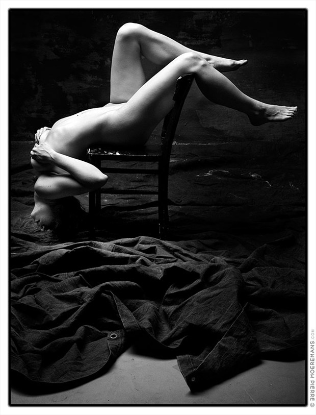 Artistic Nude Photo by Photographer Pierre Moeremans