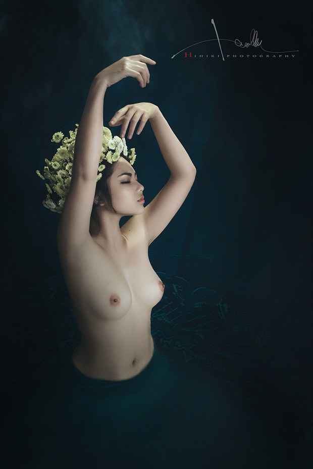 Artistic Nude Photo by Photographer Trinh Xuan Hai
