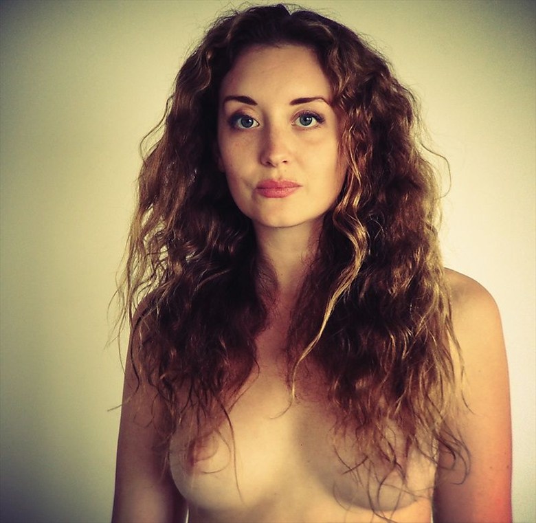 Artistic Nude Portrait Photo by Model Ella Rose Muse