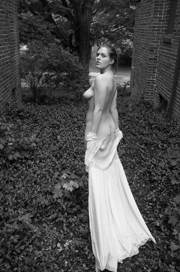 Artistic Nude Portrait Photo by Model Queen Dandelion