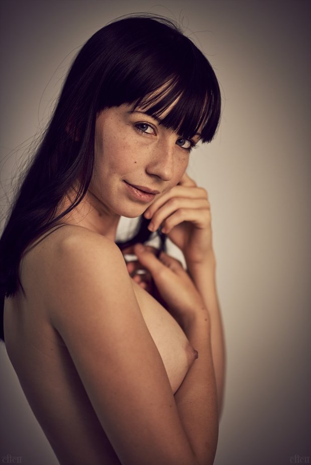 Artistic Nude Portrait Photo by Photographer Edward Maesen