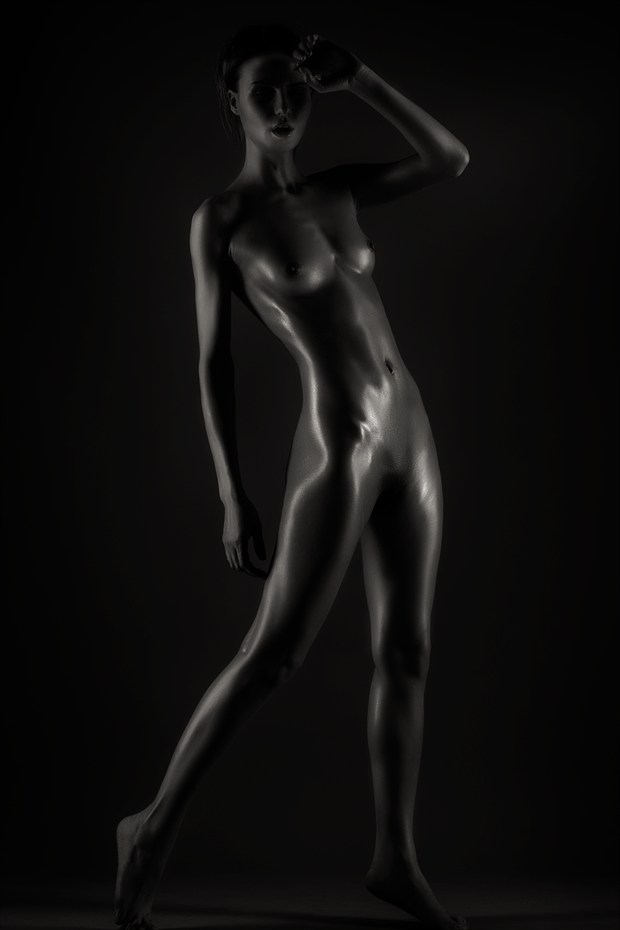 Artistic Nude Sensual Photo by Photographer XaviRoStudio