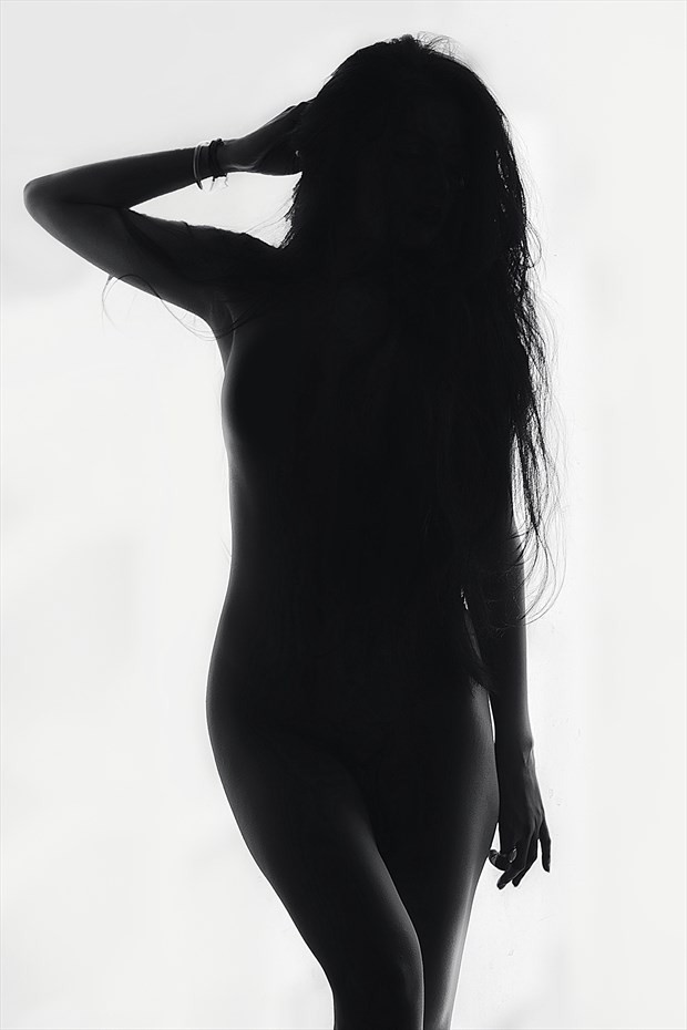 Artistic Nude Silhouette Photo by Model evaneleanor
