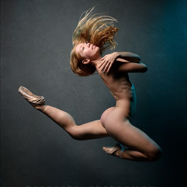 Artistic Nude Studio Lighting Photo by Model PoppySeed Dancer