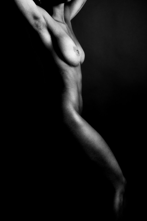 Artistic Nude Studio Lighting Photo by Photographer CarlosAndrew