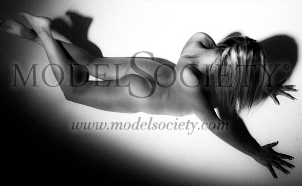 Artistic Nude Studio Lighting Photo by Photographer Edward Middleton