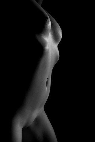 Artistic Nude Studio Lighting Photo by Photographer IIStudios