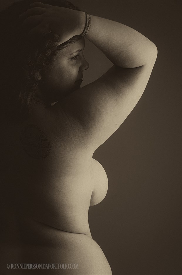 Artistic Nude Studio Lighting Photo by Photographer R Persson