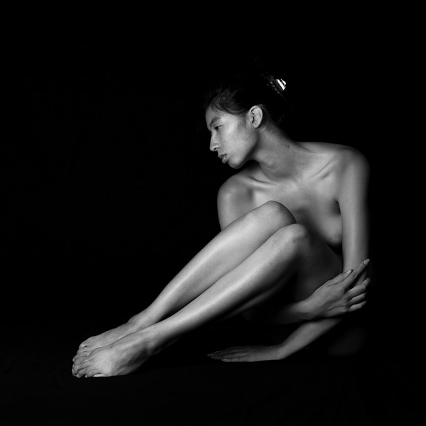 Artistic Nude Studio Lighting Photo by Photographer iworlddesign
