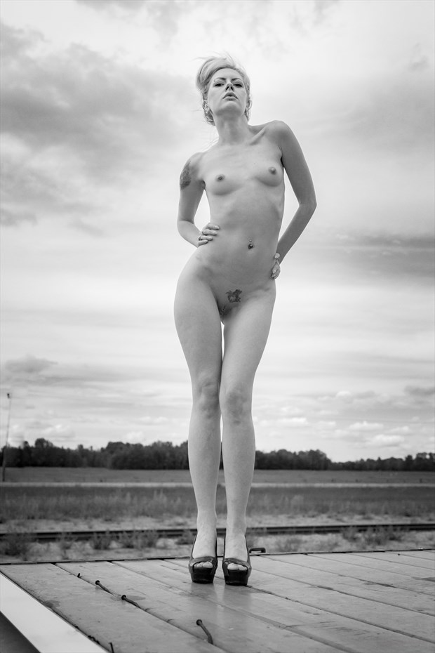 Artistic Nude Tattoos Photo by Model Kseniia 