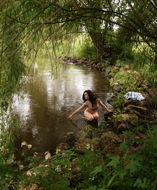 Aylin at the river bend Artistic Nude Photo by Photographer Anchorphoto