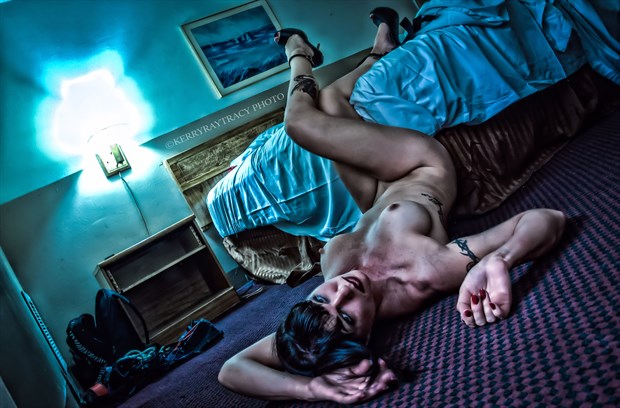 BLUE MOTEL Artistic Nude Photo by Photographer KerryRayTracy
