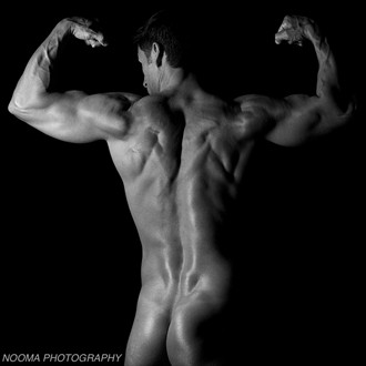 Back Muscle Artistic Nude Photo by Photographer Nooma Photography