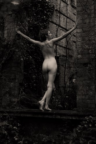Back to Ruin Artistic Nude Photo by Photographer Seanartphoto