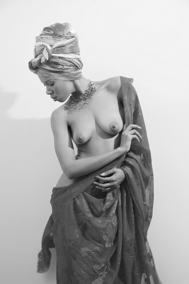 Badu Ism Series Artistic Nude Photo by Photographer Rahndevue