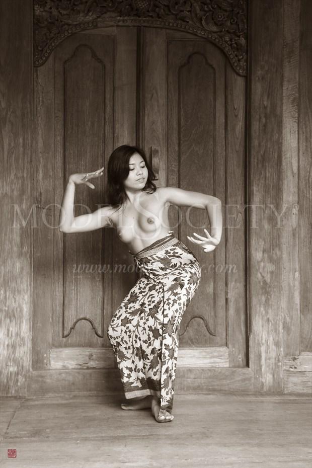 Bali 10 Artistic Nude Artwork by Photographer Patrice Delmotte.