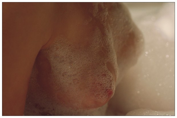 Bath6 Artistic Nude Photo by Photographer vadsomhelst