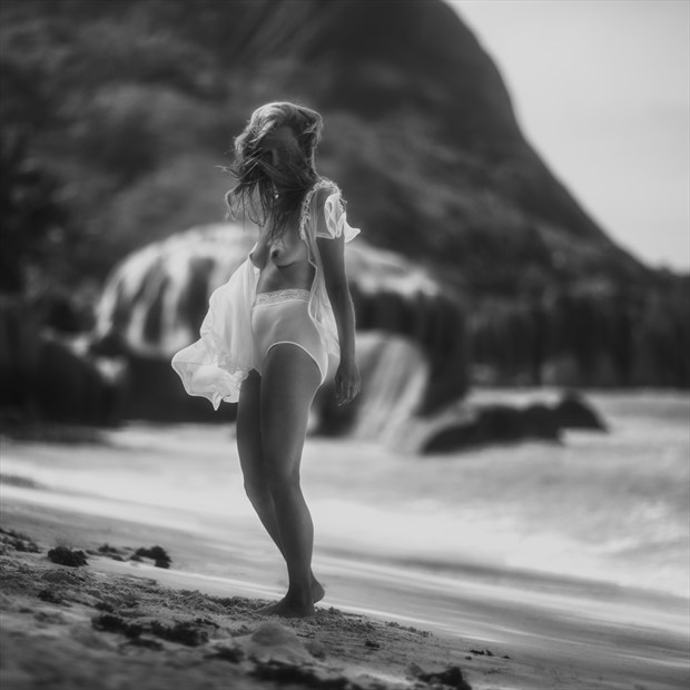 Beautiful day Artistic Nude Photo by Photographer dml