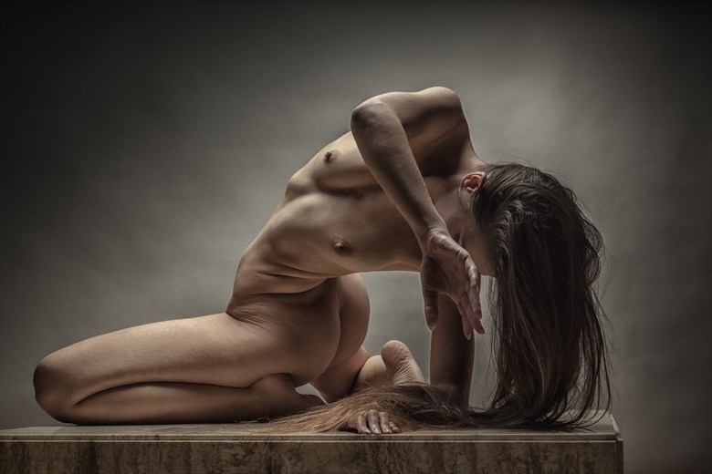 Bend and Twist Artistic Nude Photo by Photographer rick jolson