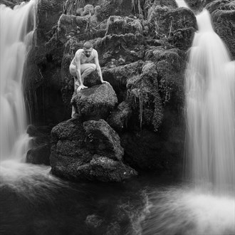 Between the falls Artistic Nude Photo by Photographer Wilder Life