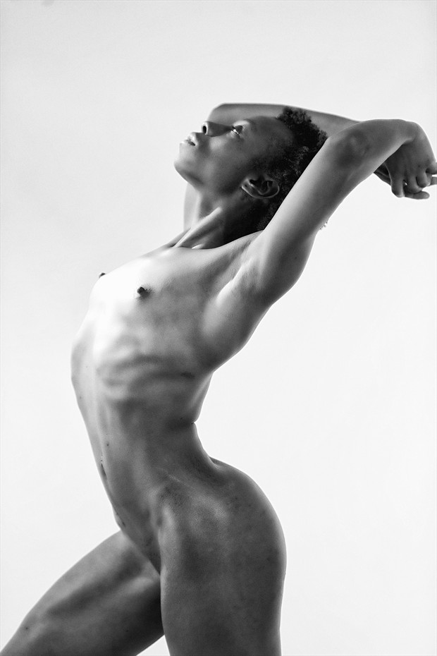 Bold Artistic Nude Photo by Model Rayne O'Reilly 