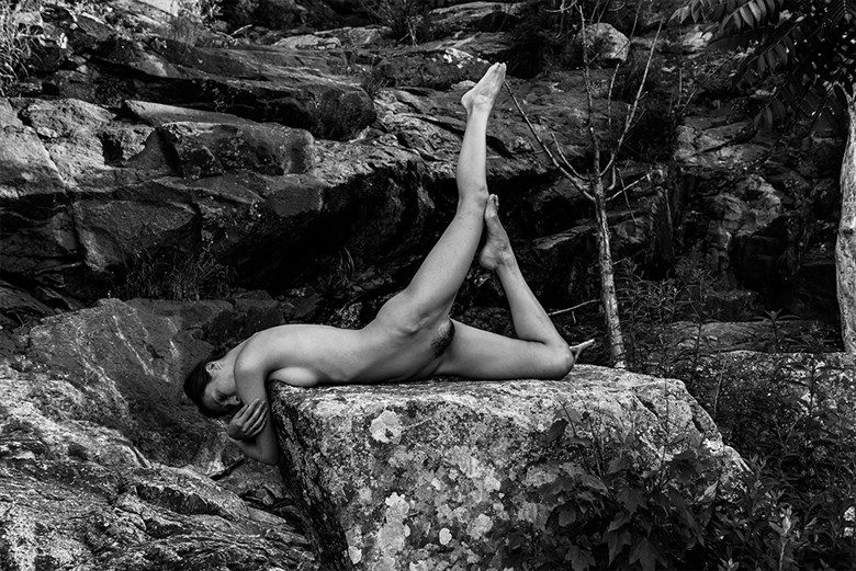 Bow 2 Artistic Nude Photo by Photographer Jyves