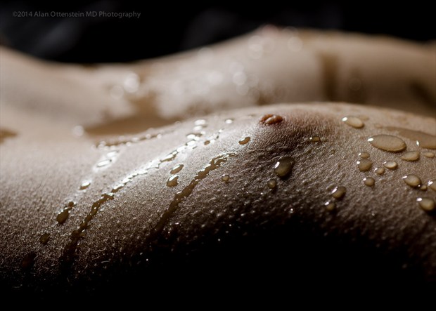 Breast with Water Droplets (RB) Artistic Nude Photo by Photographer AOPhotography