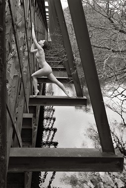 Bridge Artistic Nude Photo by Photographer Fleeting Image