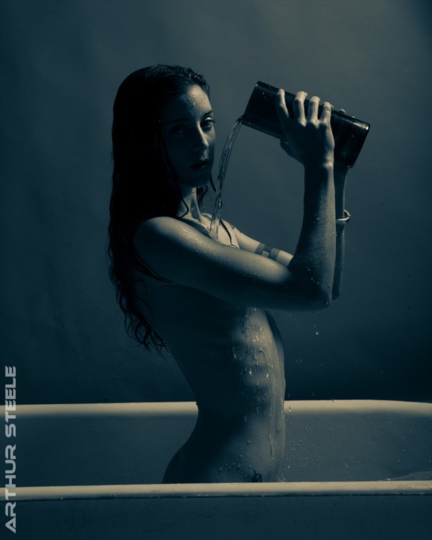 Cam Bathing Artistic Nude Photo by Photographer Arthur_Steele