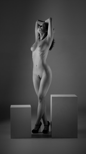 Carly Artistic Nude Photo by Photographer HarryS
