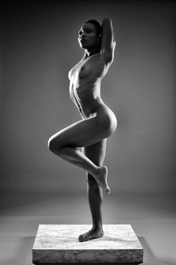 Chi Di Artistic Nude Photo by Photographer 63Claudio