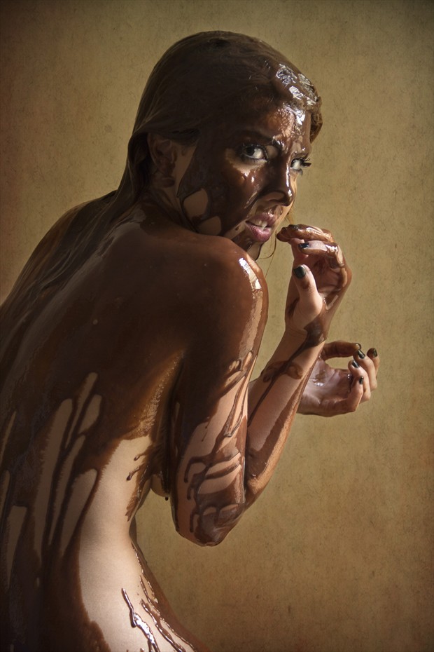 Chocolat Artistic Nude Photo by Photographer Jos%C3%A9 M. Mendez