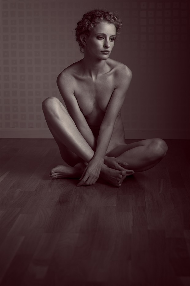 Contemplation Artistic Nude Photo by Photographer Daniel Hubbert