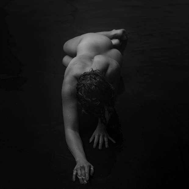 Crawl Artistic Nude Photo by Photographer Amoa