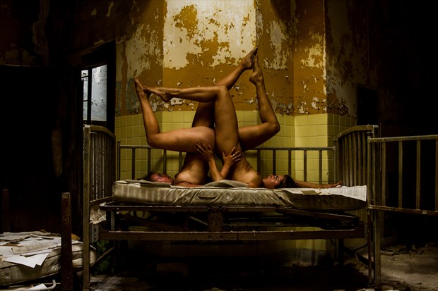 Crazy Legs Artistic Nude Photo by Model Reece de la Tierra