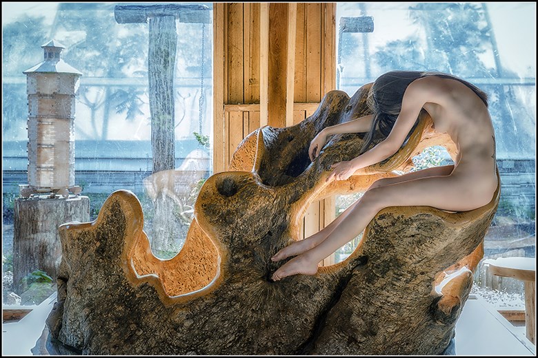 Curling Artistic Nude Photo by Photographer Magicc Imagery