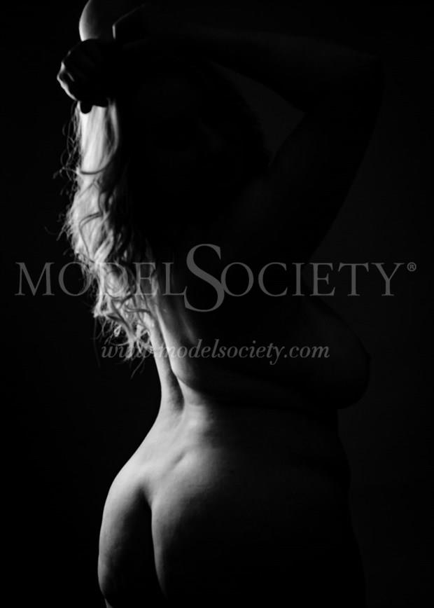 Curves Artistic Nude Photo by Model Curvy Krista