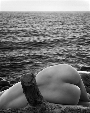 Curves and Waves Artistic Nude Photo by Model Mila