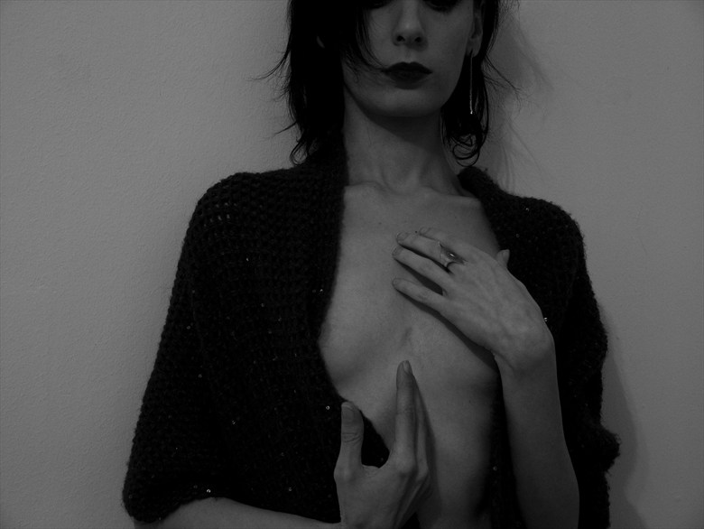 Dark Elegance Sensual Photo by Model Glemt Grav