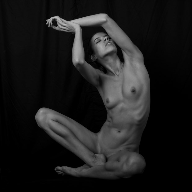 Denisa Artistic Nude Photo by Photographer Daniel Ivorra