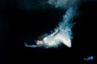 Diver Clothed in Bubbles III Artistic Nude Photo by Photographer Bogfrog