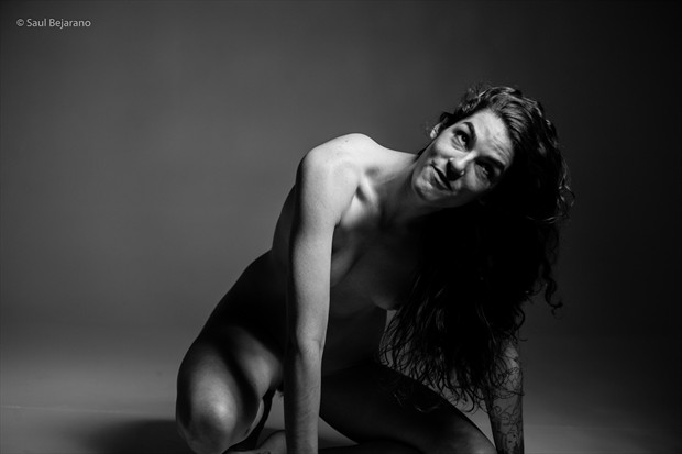 Down to earth Artistic Nude Photo by Photographer saul