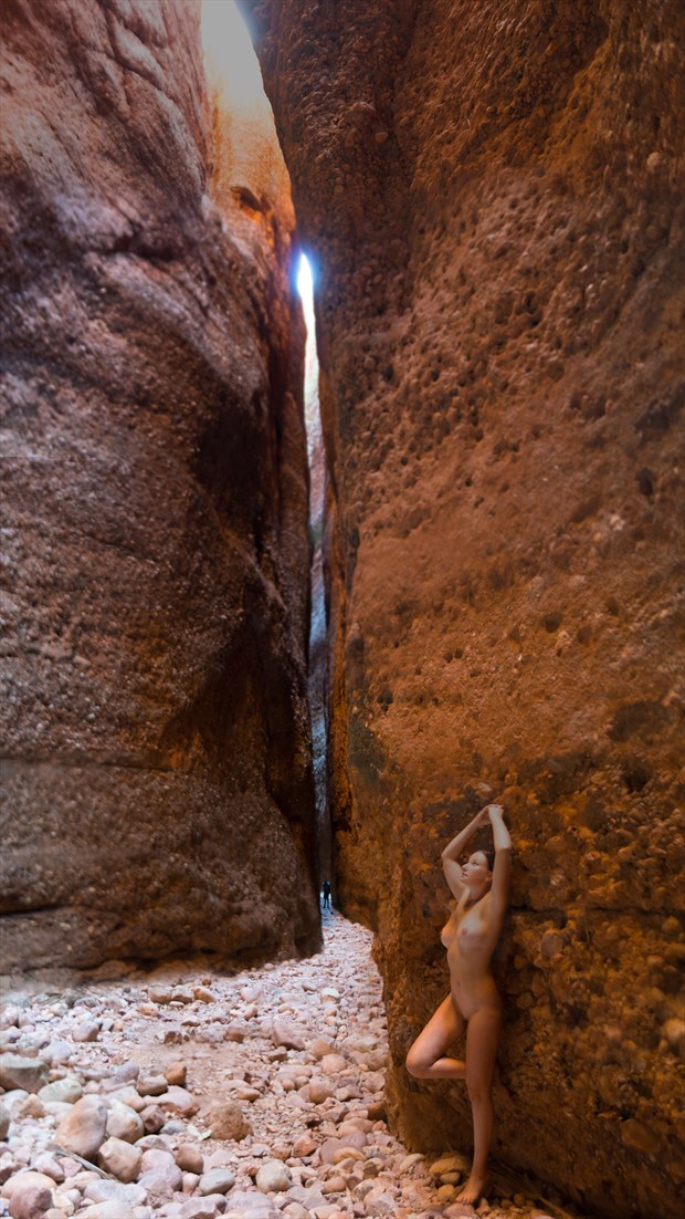 Echidna Chasm Artistic Nude Photo by Photographer Iain_B