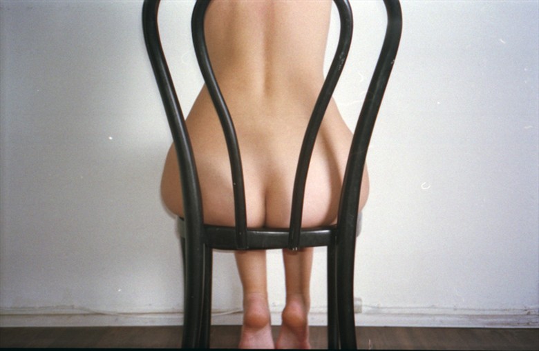 Ein Stuhl in der H%C3%B6lle Artistic Nude Artwork by Model RomiMuse