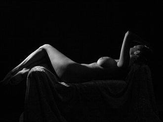 Emily Reclining Highlighted Artistic Nude Photo by Photographer JohnGLV