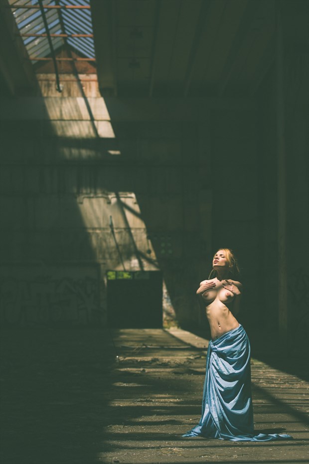 Enjoy the sun Artistic Nude Artwork by Photographer Stefan Mogyorosi